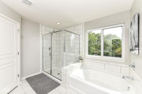 2234 Lingerman Court Avon IN 46123