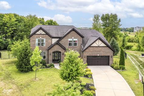 2234 Lingerman Court Avon IN 46123