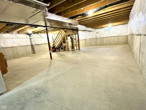 2234 Lingerman Court Avon IN 46123