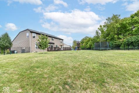 2234 Lingerman Court Avon IN 46123