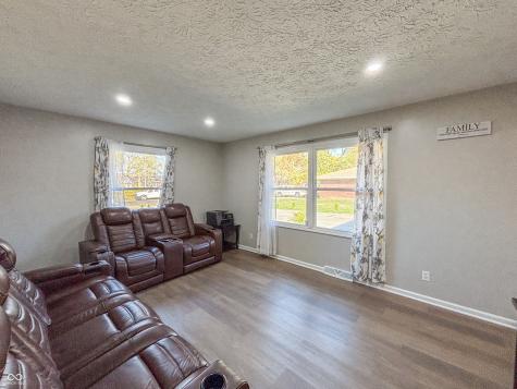 3211 W Sharon Drive Greenfield IN 46140