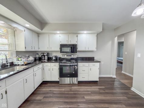 3211 W Sharon Drive Greenfield IN 46140
