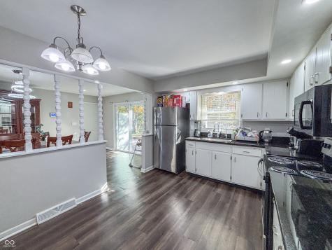 3211 W Sharon Drive Greenfield IN 46140