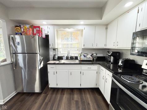 3211 W Sharon Drive Greenfield IN 46140