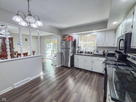 3211 W Sharon Drive Greenfield IN 46140