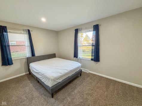 3211 W Sharon Drive Greenfield IN 46140