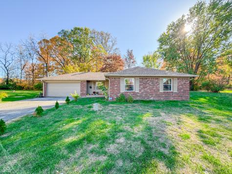 3211 W Sharon Drive Greenfield IN 46140