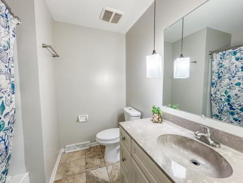 3211 W Sharon Drive Greenfield IN 46140