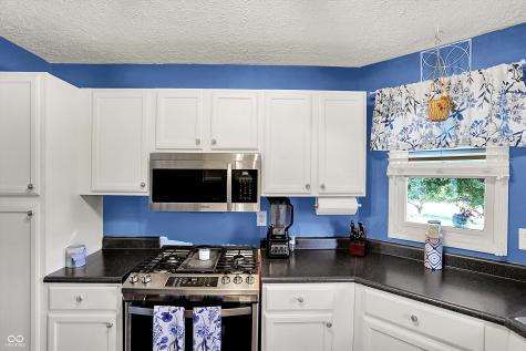 2025 Deer Lake Drive Martinsville IN 46151