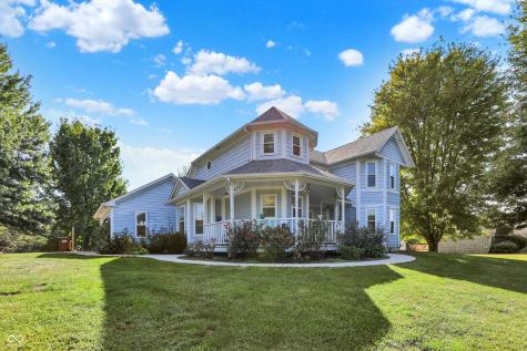 2025 Deer Lake Drive Martinsville IN 46151