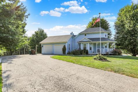 2025 Deer Lake Drive Martinsville IN 46151