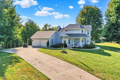 2025 Deer Lake Drive Martinsville IN 46151