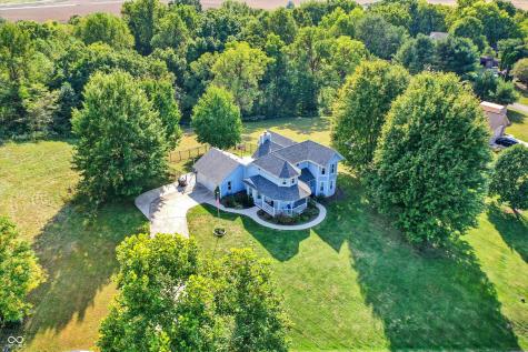 2025 Deer Lake Drive Martinsville IN 46151