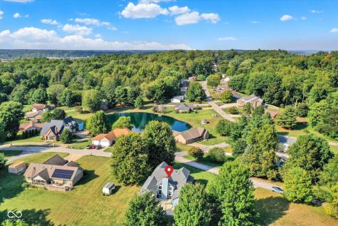 2025 Deer Lake Drive Martinsville IN 46151