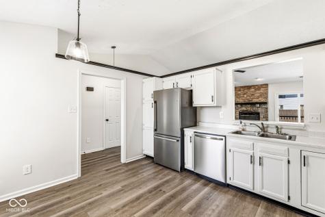 11904 Holz Drive Indianapolis IN 46229