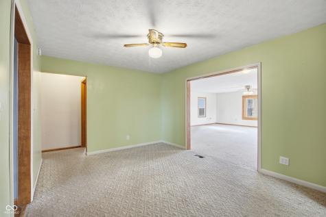 8586 N 200 W Fortville IN 46040