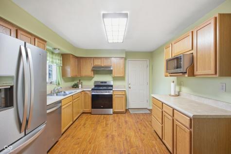 8586 N 200 W Fortville IN 46040