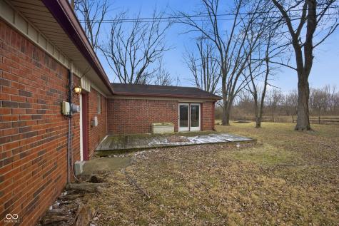 8586 N 200 W Fortville IN 46040