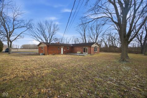 8586 N 200 W Fortville IN 46040