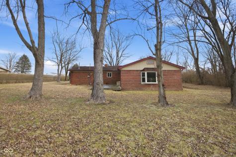 8586 N 200 W Fortville IN 46040