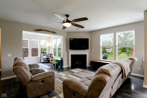 10512 Pintail Lane Indianapolis IN 46239