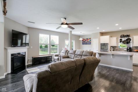 10512 Pintail Lane Indianapolis IN 46239