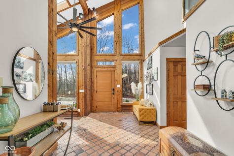 785 Pineview Drive Zionsville IN 46077
