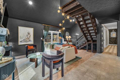785 Pineview Drive Zionsville IN 46077