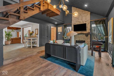785 Pineview Drive Zionsville IN 46077