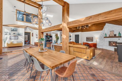 785 Pineview Drive Zionsville IN 46077