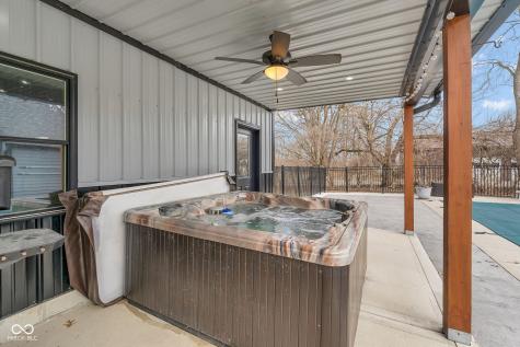 785 Pineview Drive Zionsville IN 46077