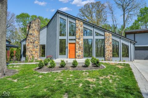 785 Pineview Drive Zionsville IN 46077