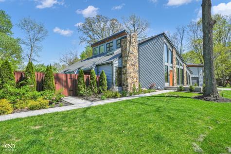 785 Pineview Drive Zionsville IN 46077