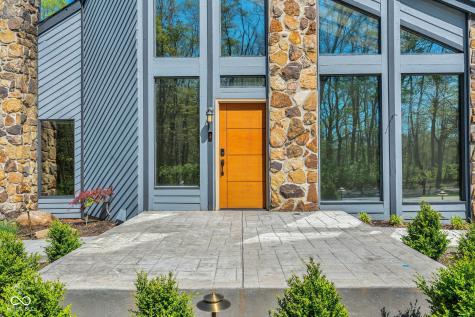785 Pineview Drive Zionsville IN 46077