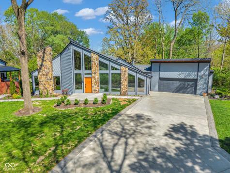 785 Pineview Drive Zionsville IN 46077