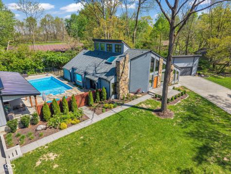 785 Pineview Drive Zionsville IN 46077