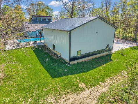 785 Pineview Drive Zionsville IN 46077