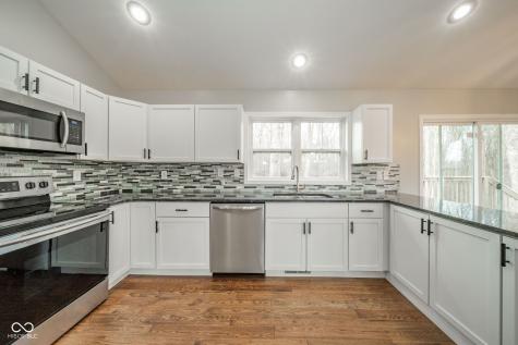 4313 N Hartstrait Road Bloomington IN 47404