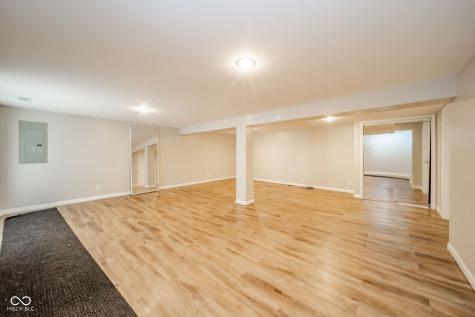 4313 N Hartstrait Road Bloomington IN 47404