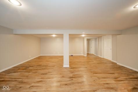 4313 N Hartstrait Road Bloomington IN 47404