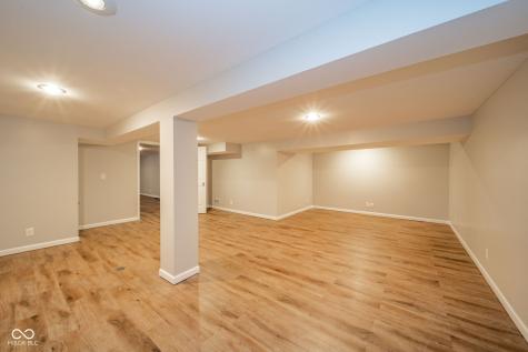 4313 N Hartstrait Road Bloomington IN 47404
