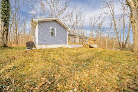 4313 N Hartstrait Road Bloomington IN 47404