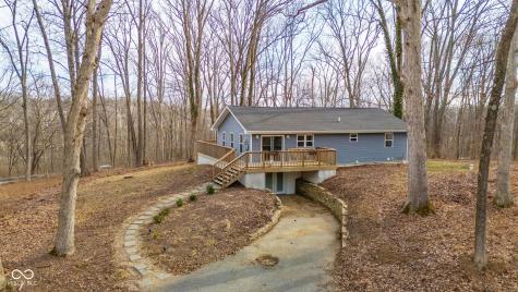 4313 N Hartstrait Road Bloomington IN 47404