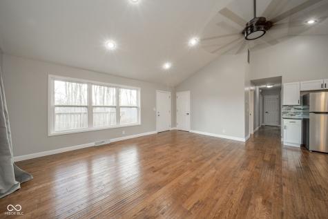 4313 N Hartstrait Road Bloomington IN 47404