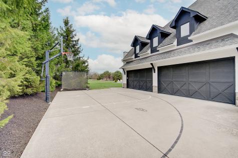 7850 Cheval Rue Court Zionsville IN 46077