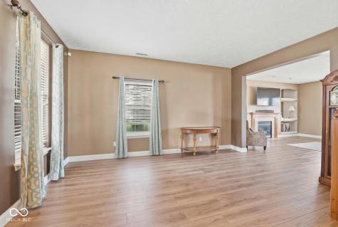 8236 Holmard Place Indianapolis IN 46259