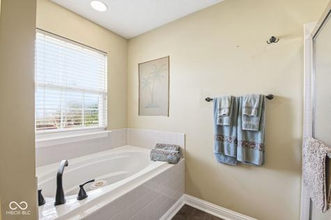 8236 Holmard Place Indianapolis IN 46259