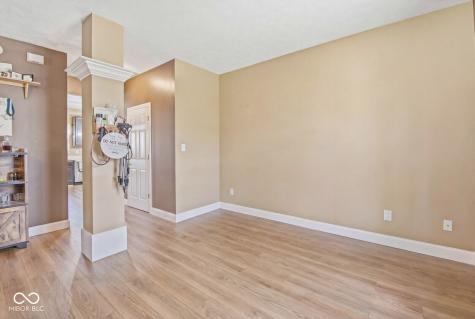 8236 Holmard Place Indianapolis IN 46259