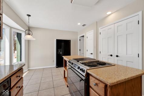 9970 Oakleaf Way Mccordsville IN 46055
