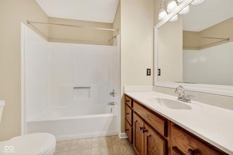 9970 Oakleaf Way Mccordsville IN 46055